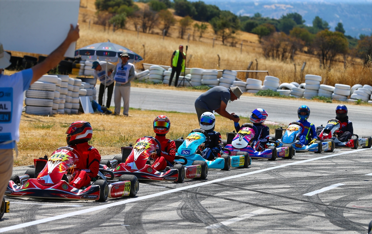 Türkiye Karting Şampiyonası'nın beşinci ayağı Uşak'ta başladı