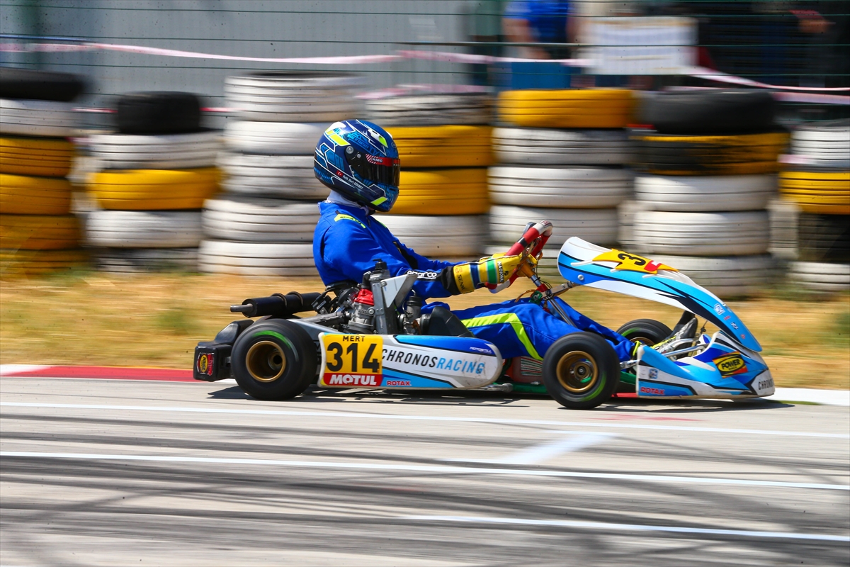 Türkiye Karting Şampiyonası'nın beşinci ayağı Uşak'ta başladı