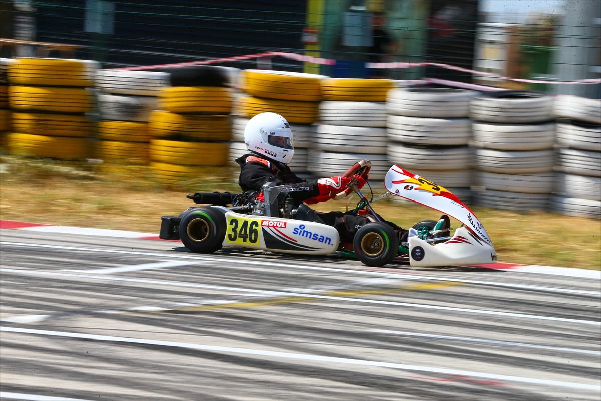 Türkiye Karting Şampiyonası'nın beşinci ayağı Uşak'ta başladı