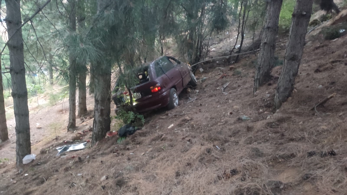 Adıyaman'da feci kaza: Otomobil devrildi, sürücü yaşamını yitirdi