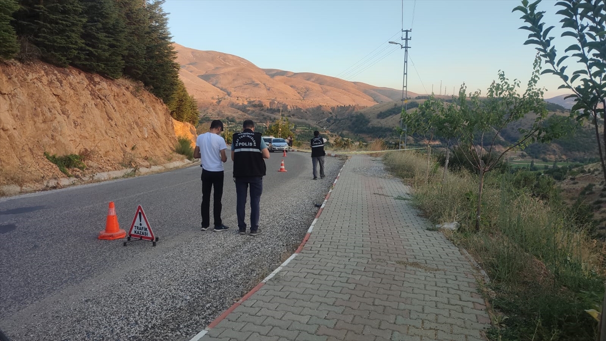 Adıyaman'da feci kaza: Otomobil devrildi, sürücü yaşamını yitirdi