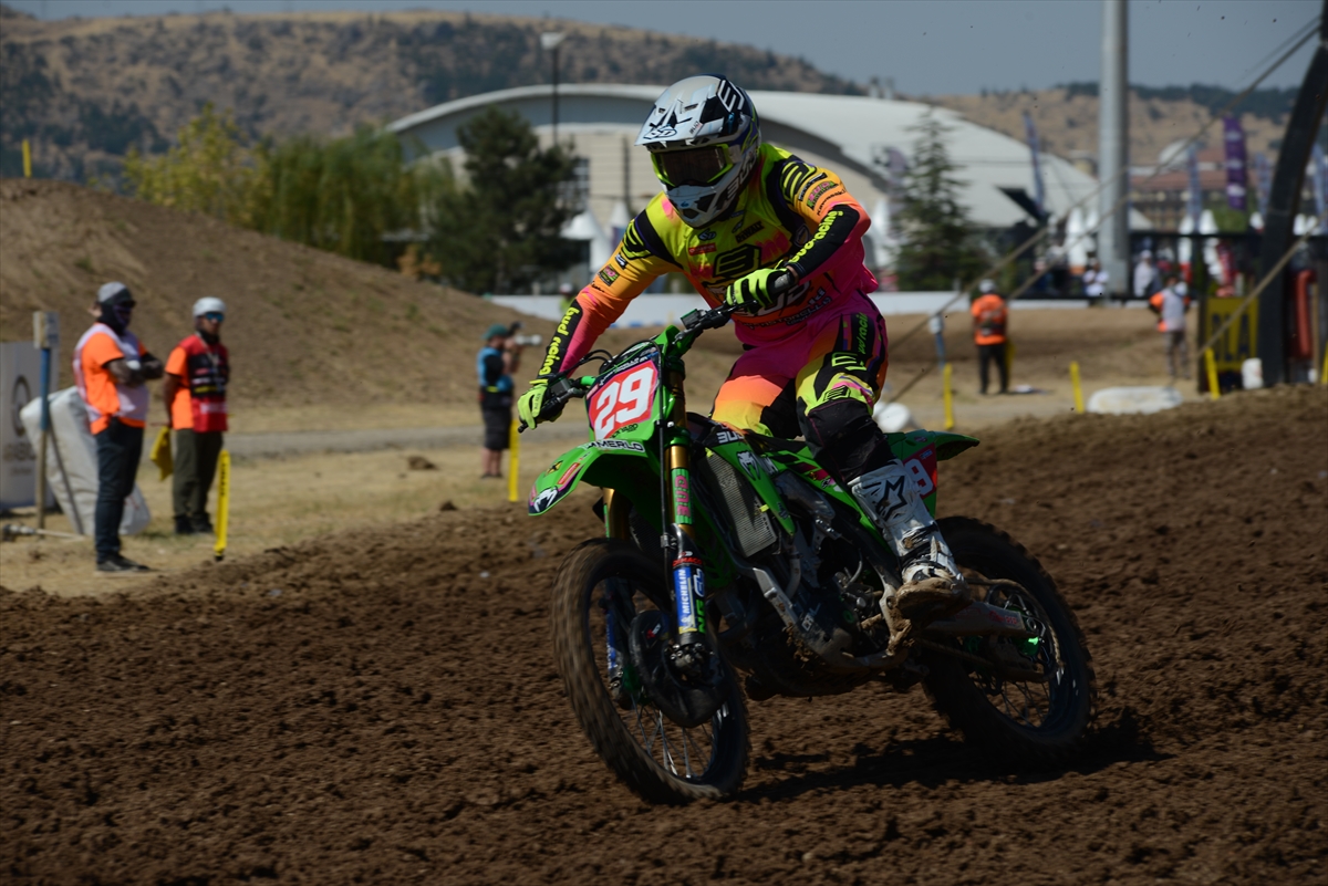 Avrupa Motokros EMX250 Şampiyonu Francisco Garcia