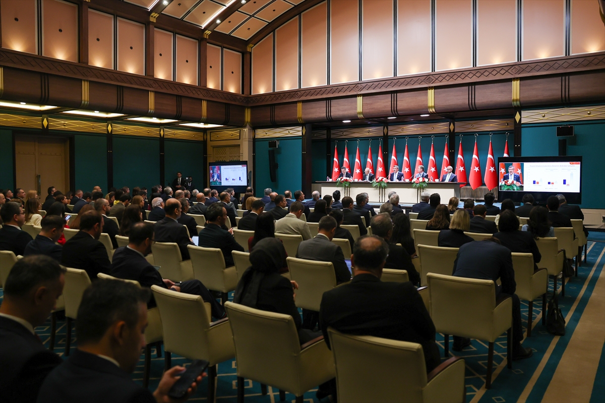 Cevdet Yılmaz: 2027-2029 Orta Vadeli Program hedeflerini açıkladı
