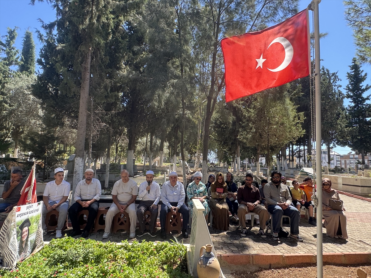 Ayşenur Ezgi Eygi: Vefatının 2. yılında kabri başında anıldı