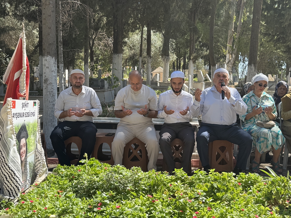 Ayşenur Ezgi Eygi: Vefatının 2. yılında kabri başında anıldı