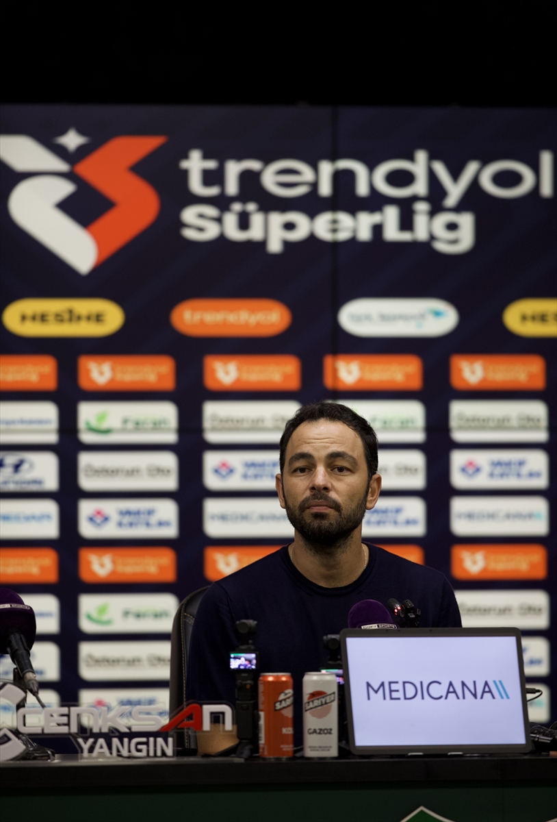 Selçuk İnan: Kocaelispor ligde kazanabildiği kadar puan toplamak istiyor