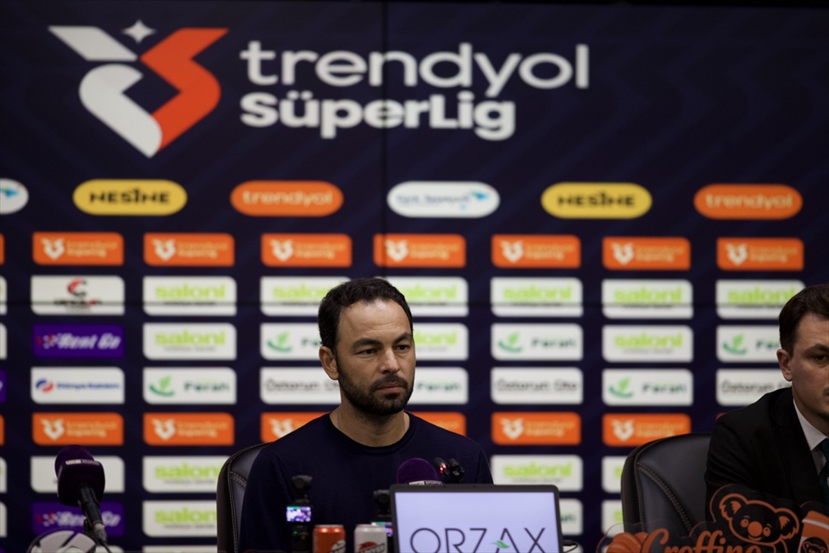 Selçuk İnan: Kocaelispor ligde kazanabildiği kadar puan toplamak istiyor