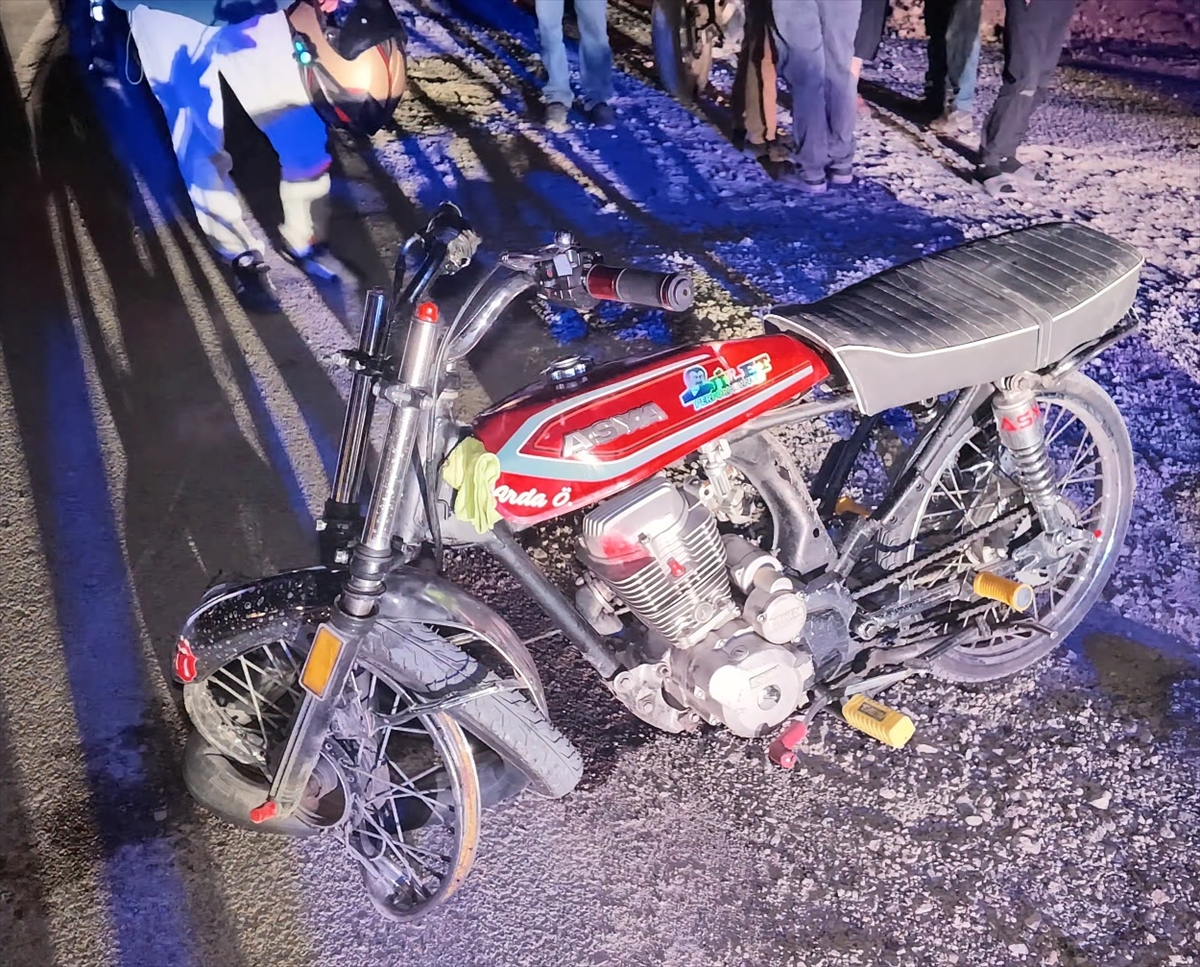 Kırıkkale'de motosiklet kazası: 1'i ağır 2 yaralı