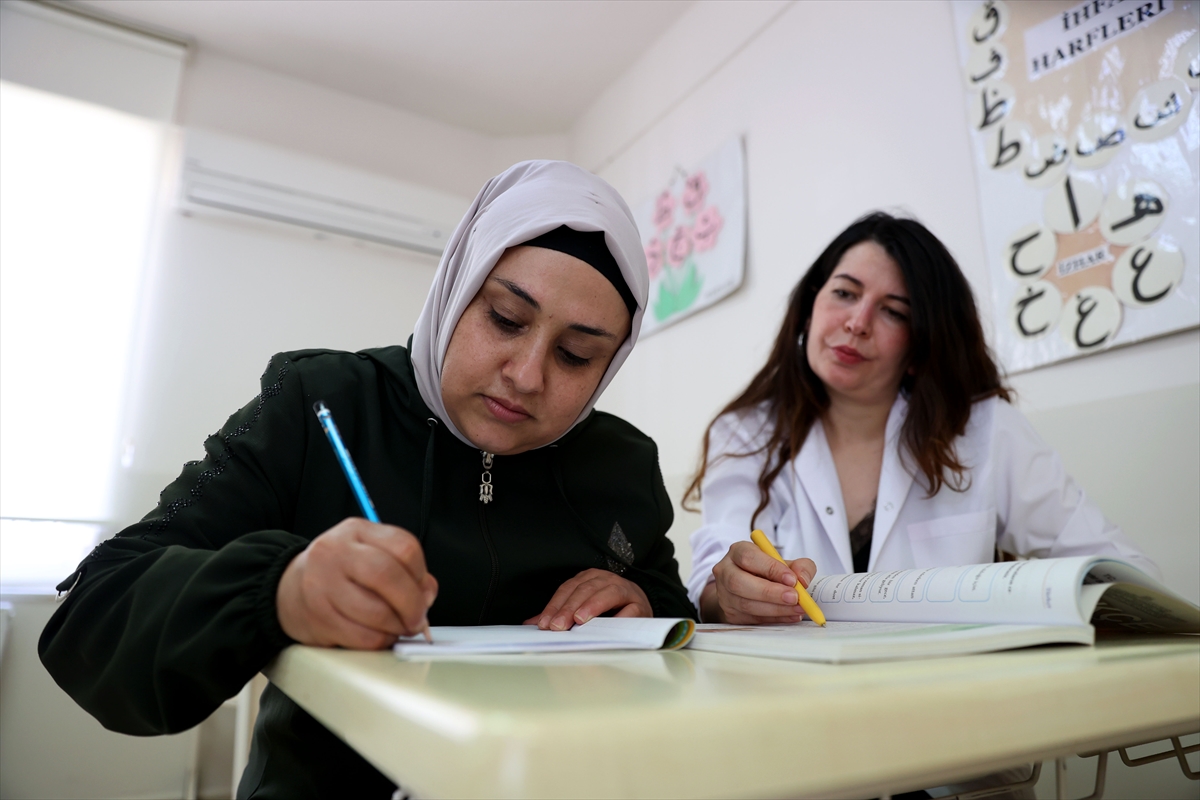 Ayşe Çalış: Çocuklarım için okuma yazma öğrendim, hayatım değişti