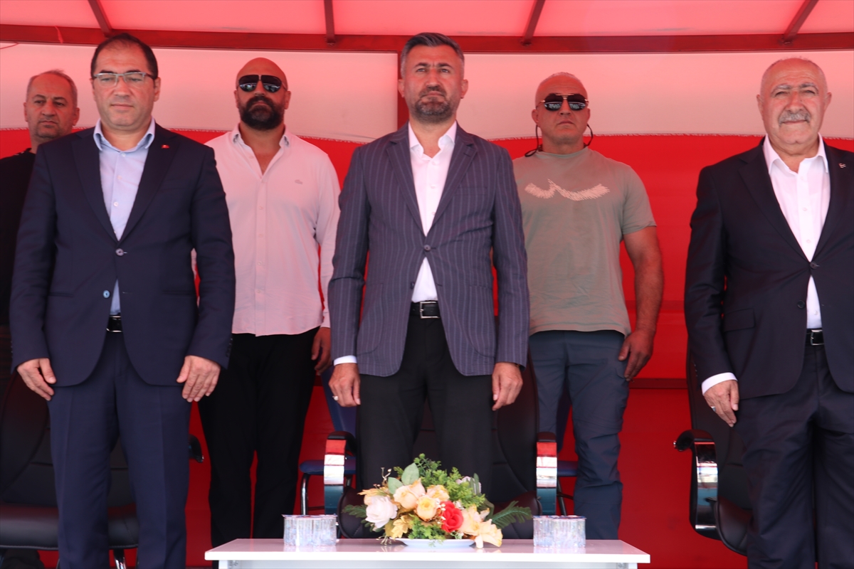 Ağrı'da Tenis Heyecanı: 120 Sporcu Kupa İçin Yarışıyor