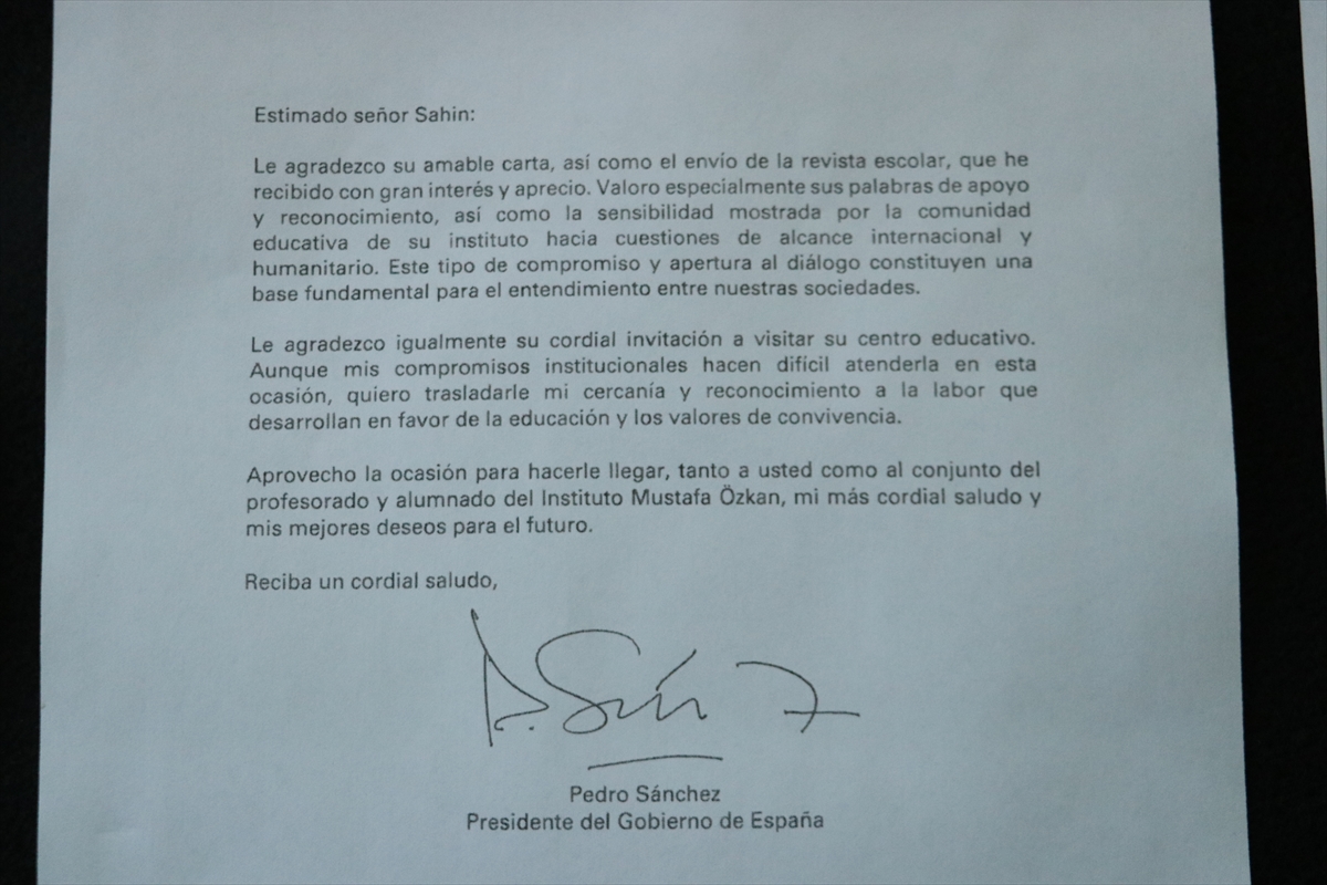 Pedro Sanchez: Kayseri Mustafa Özkan Lisesi'ne teşekkür mektubu