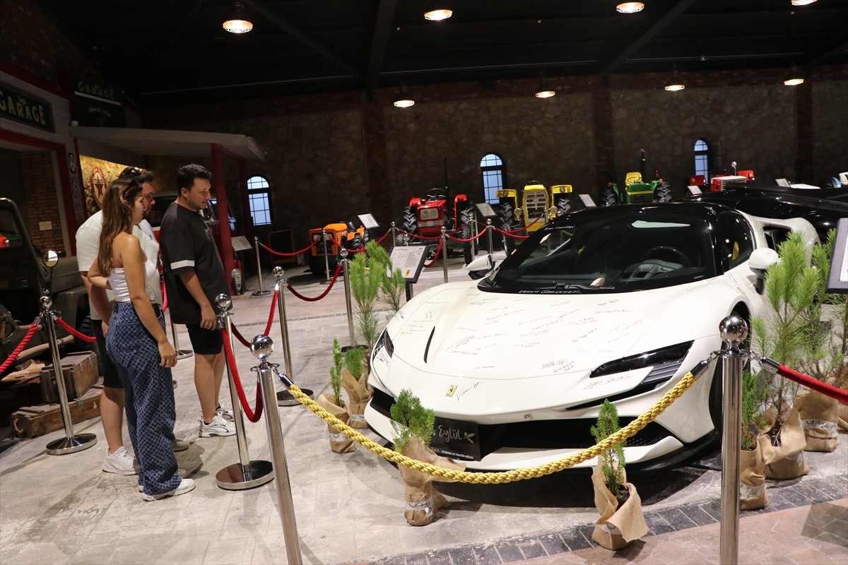 Ferrari'ye atılan imzalar 10 bin fidana dönüştü