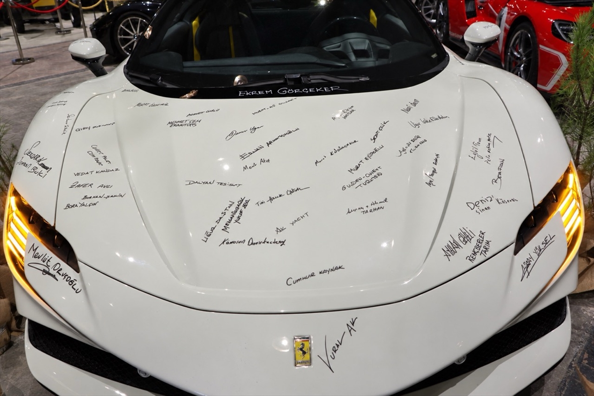 Ferrari'ye atılan imzalar 10 bin fidana dönüştü