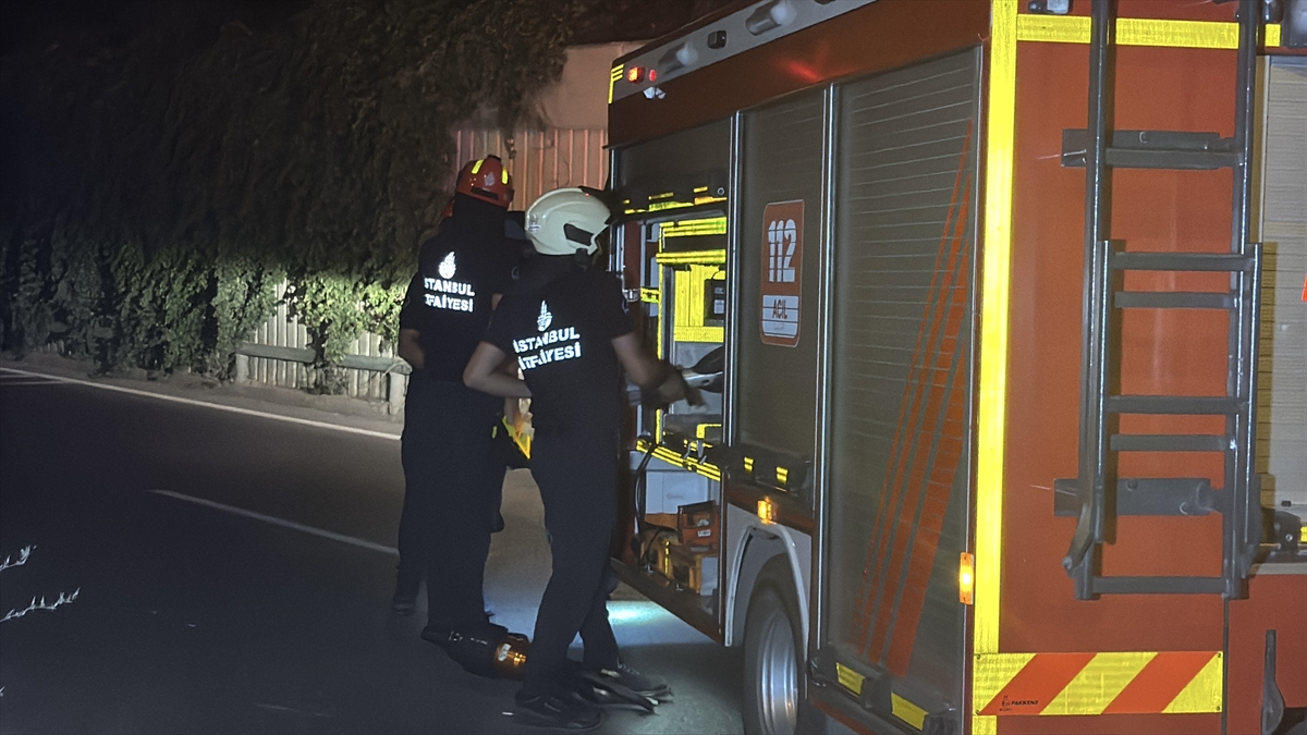Avcılar'da İBB asfalt kamyonu kazası: Sürücü yaralı