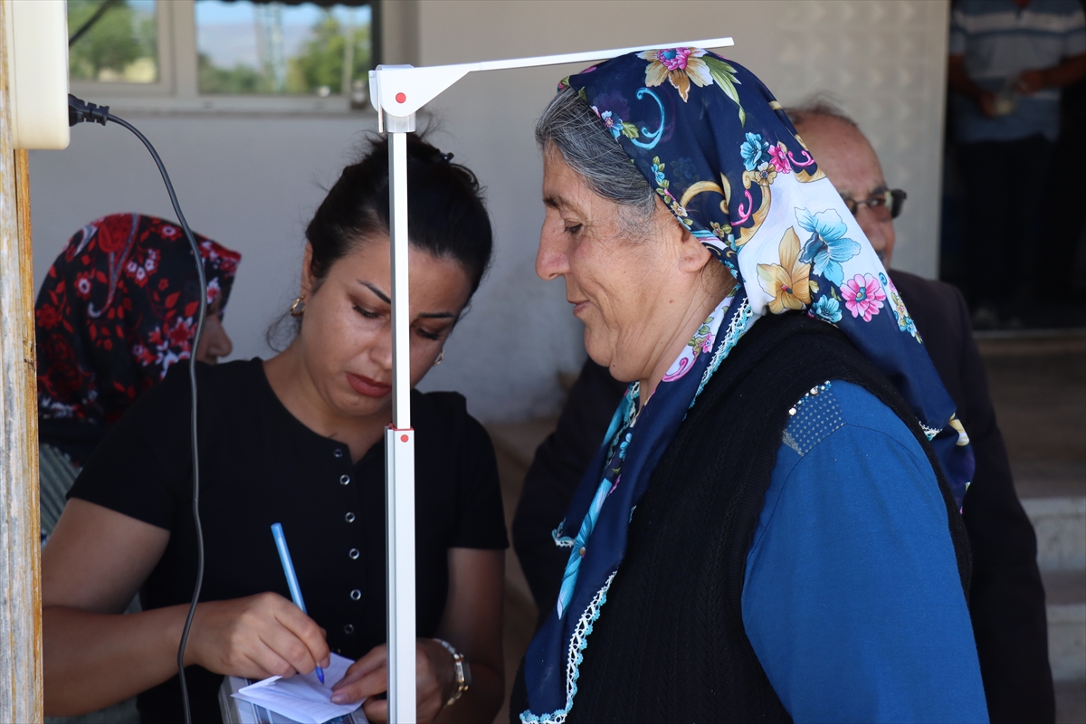 En ücra köylere kadar götürülen sağlık hizmeti erken teşhise katkı sağlıyor