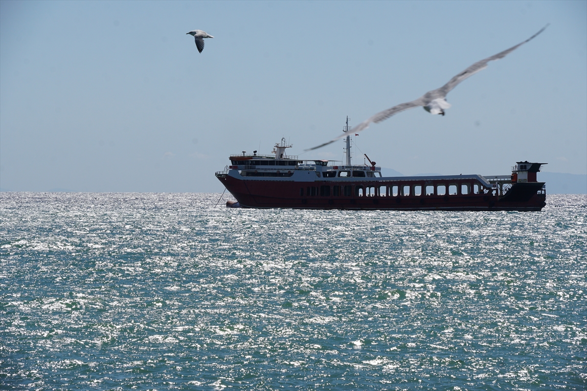 Tekirdağ'da poyraz deniz ulaşımını aksatıyor: Bekleyiş sürüyor