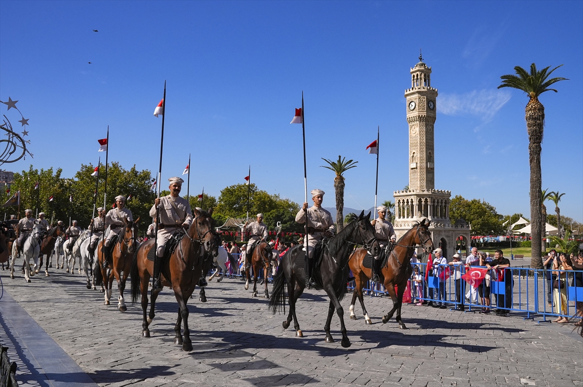 İzmir'in düşman işgalinden kurtuluşunun 104. yıl dönümü kutlanıyor