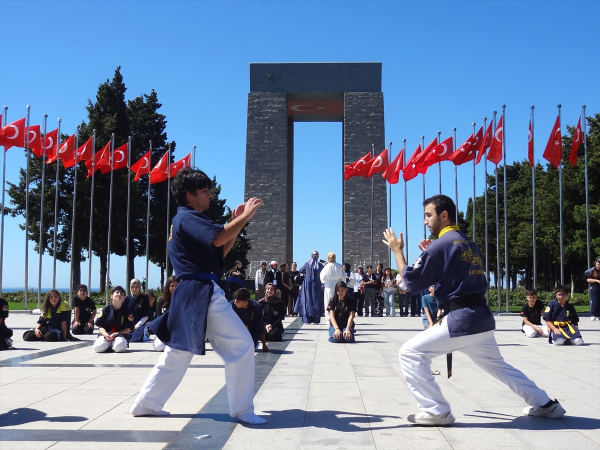Çanakkale Şehitler Abidesi'nde "sayokan" gösterisi