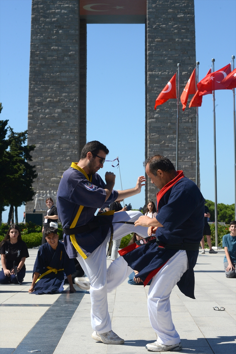 Çanakkale Şehitler Abidesi'nde "sayokan" gösterisi