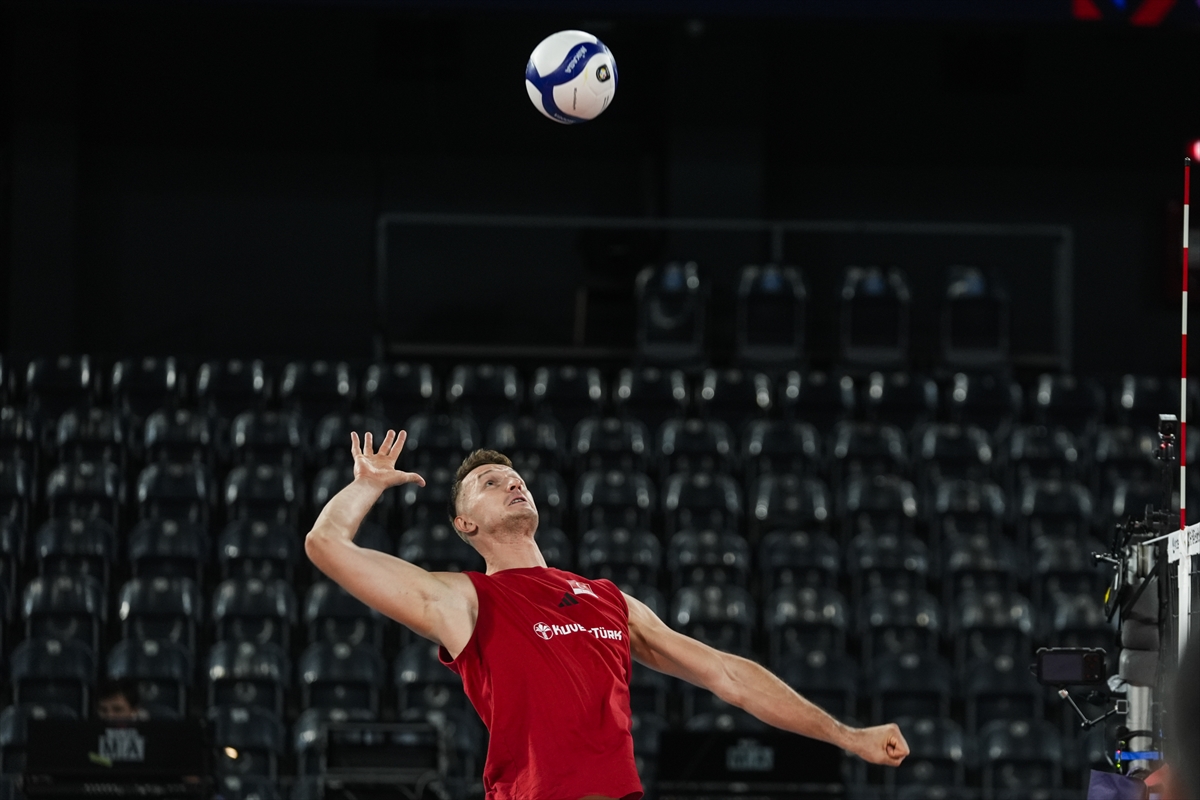 A Milli Erkek Voleybol Takımı Almanya maçına hazır: Hedef madalya