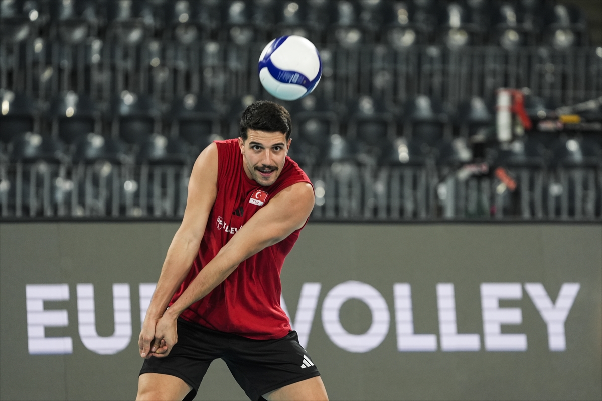 A Milli Erkek Voleybol Takımı Almanya maçına hazır: Hedef madalya