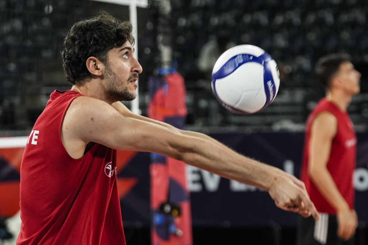 A Milli Erkek Voleybol Takımı Almanya maçına hazır: Hedef madalya