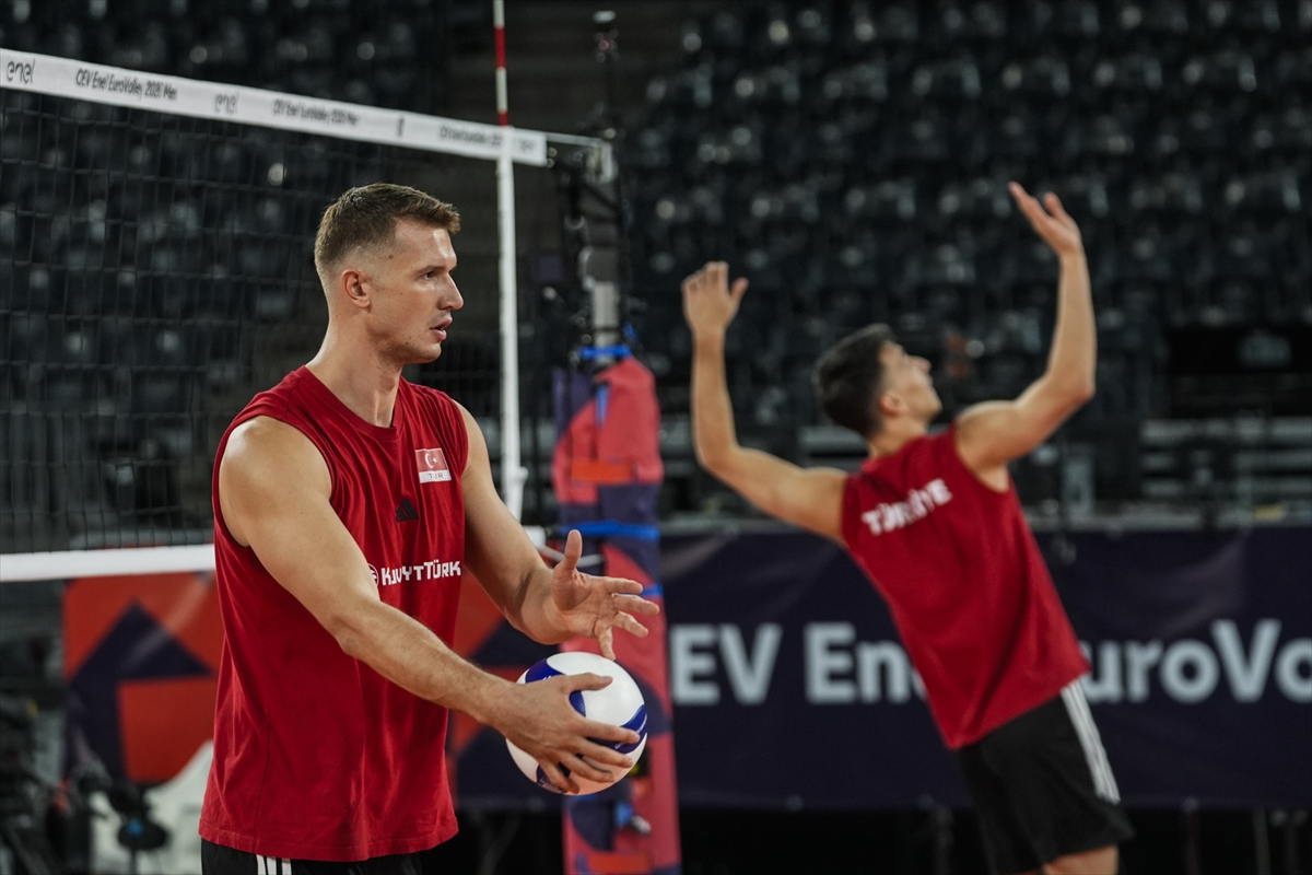 A Milli Erkek Voleybol Takımı Almanya maçına hazır: Hedef madalya