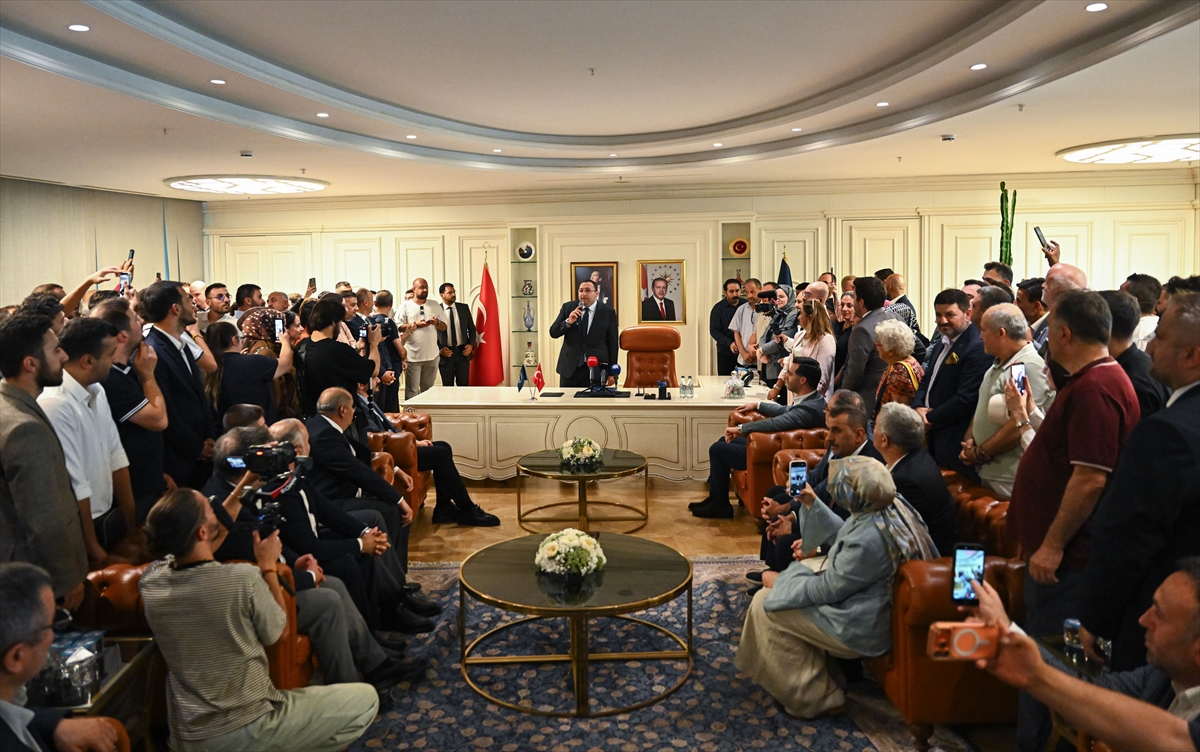 Dündar Ziya Gültekin: Üsküdar'ı sokaktan yöneteceğiz