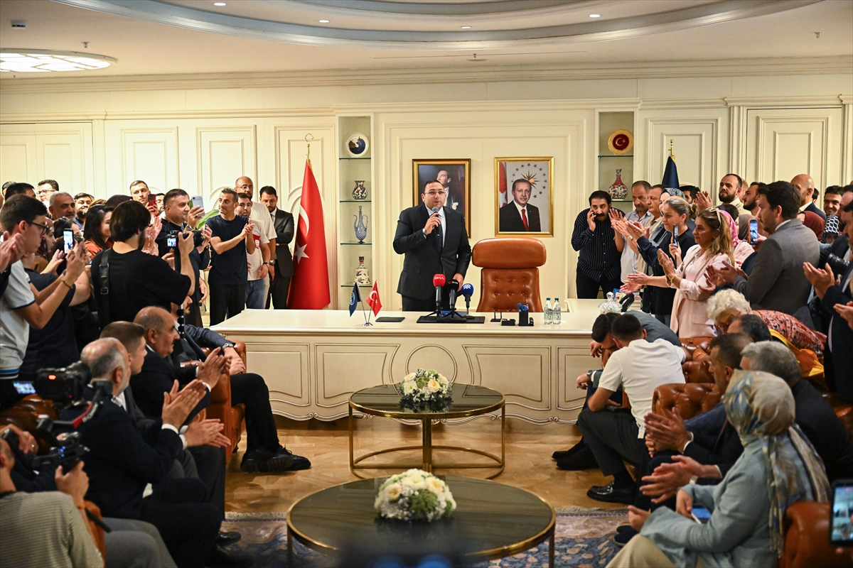 Dündar Ziya Gültekin: Üsküdar'ı sokaktan yöneteceğiz