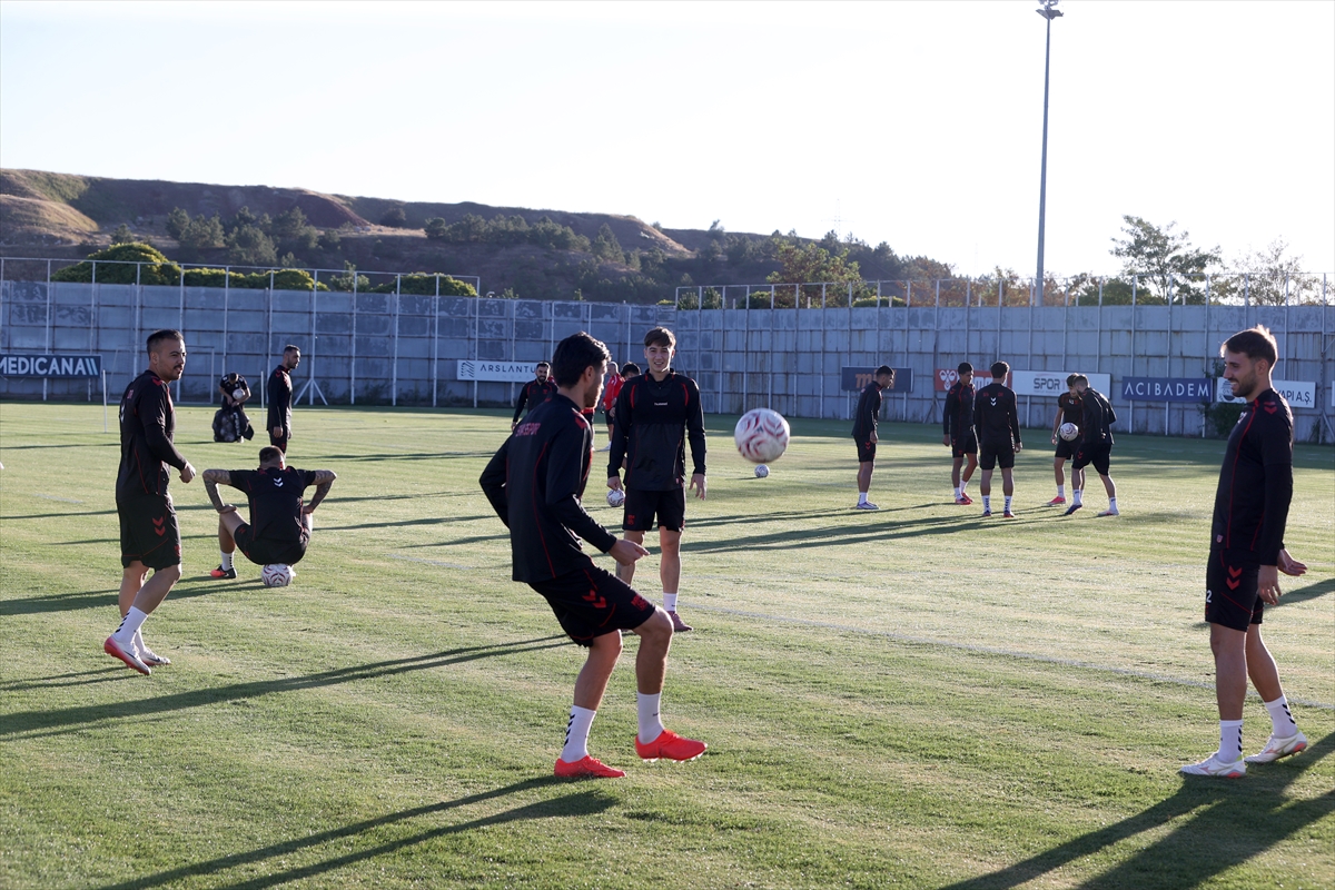 Sivasspor Teknik Direktörü İsmet Taşdemir: Galibiyet serisi hedefi