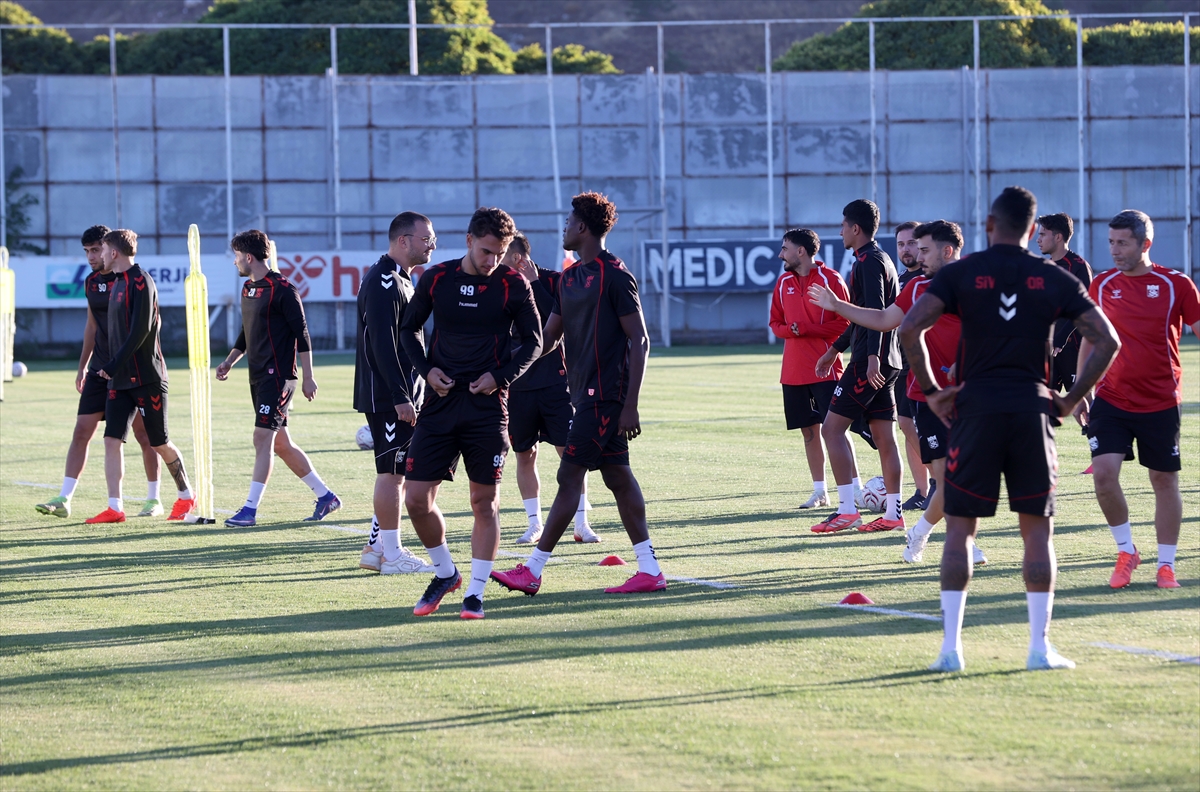 Sivasspor Teknik Direktörü İsmet Taşdemir: Galibiyet serisi hedefi