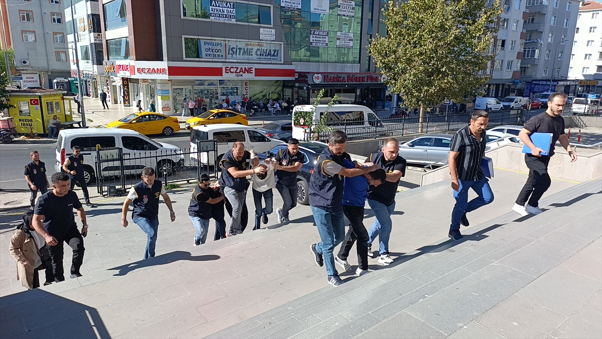 Tekirdağ’da bir eve silahla ateş açılmasına ilişkin 3 şüpheli tutuklandı