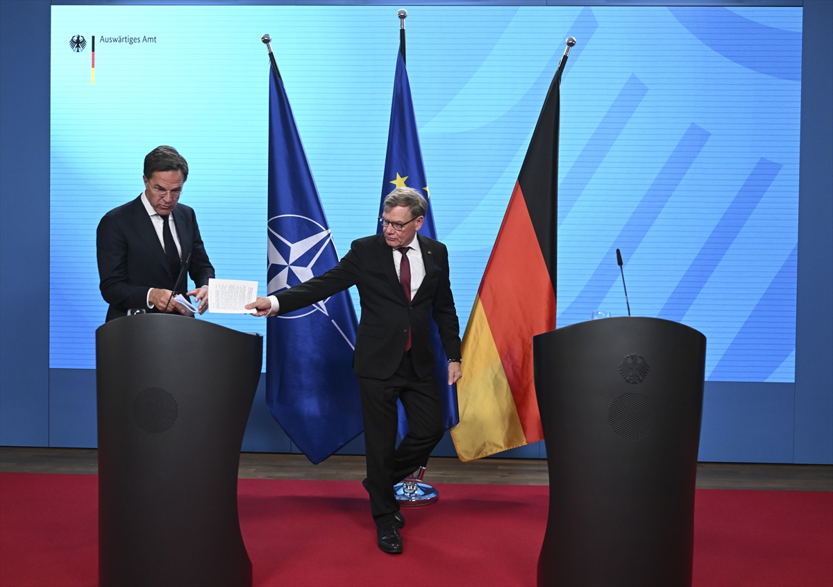 NATO Genel Sekreteri Rutte: Rusya'nın eylemleri zayıflık işareti