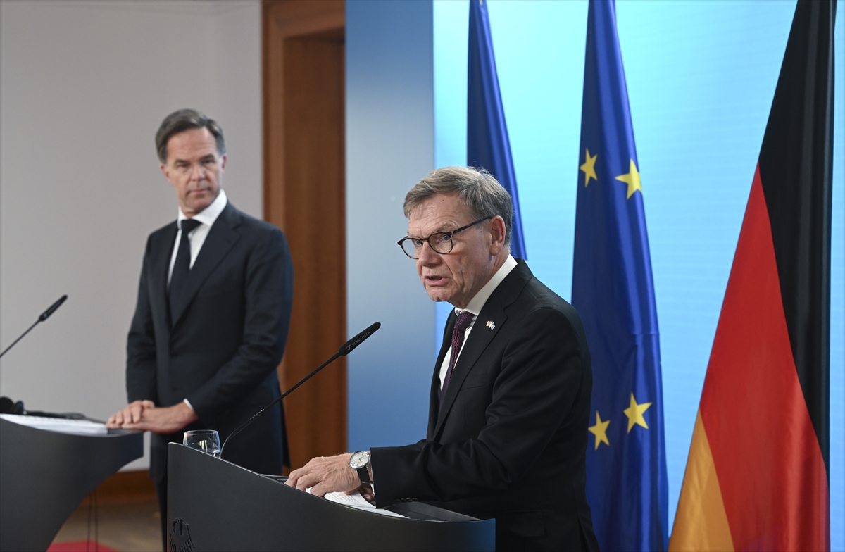 NATO Genel Sekreteri Rutte: Rusya'nın eylemleri zayıflık işareti