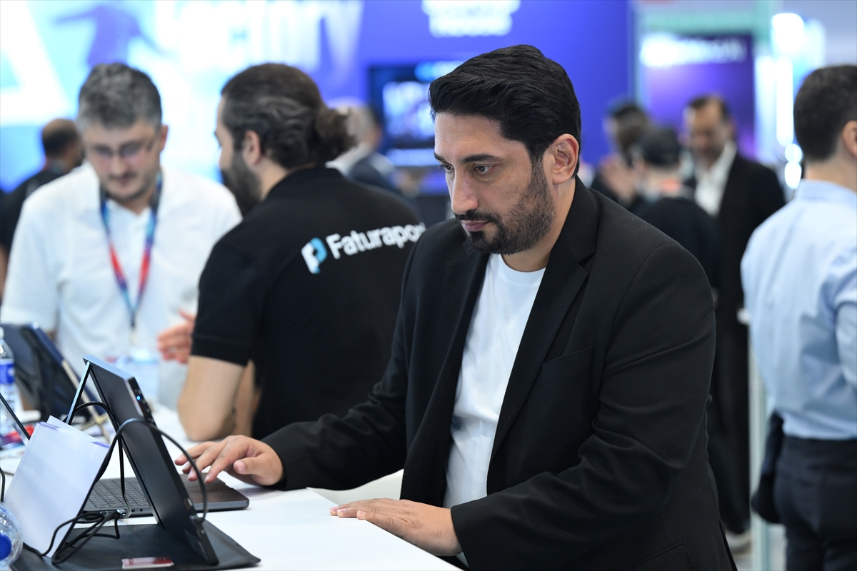 Yapay zeka destekli yerli girişim 'SellBox' e-ticaret esnafının gerçek karını hesaplamaya yardımcı oluyor