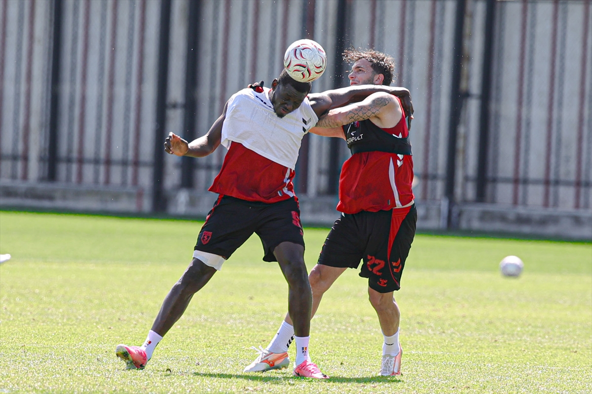 Samsunspor: Arca Çorum FK maçı hazırlıklarına devam edildi