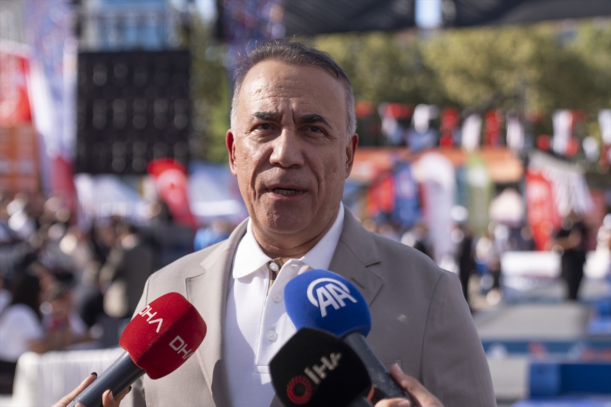 Sultangazi'de Mas Güreşi ve Halat Çekme Ödül Töreni Yapıldı