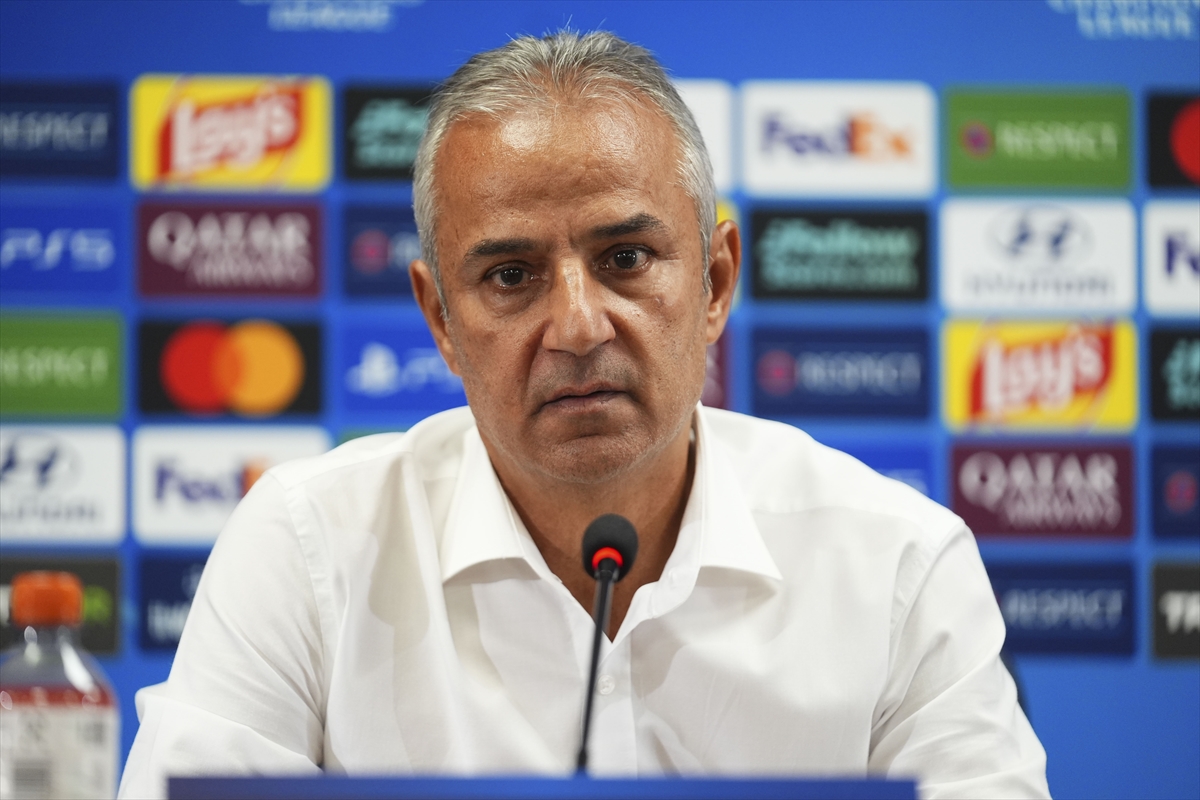 Fenerbahçe'de teknik direktör İsmail Kartal istifa etti