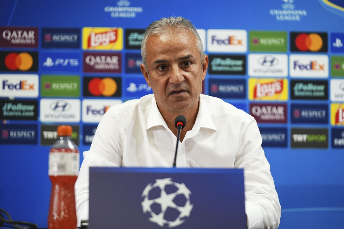 Fenerbahçe'de teknik direktör İsmail Kartal istifa etti