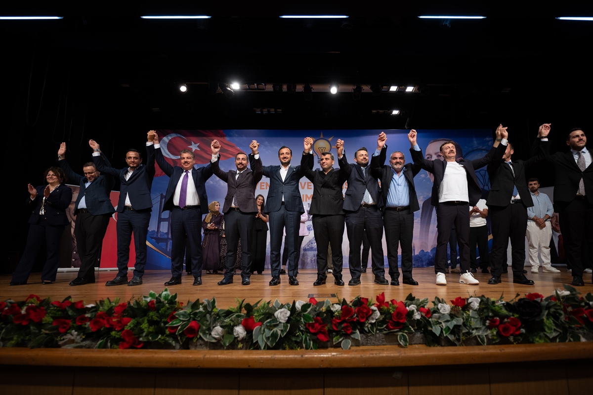 Bahçelievler'de 3 CHP'li Meclis Üyesi AK Parti'ye Katıldı