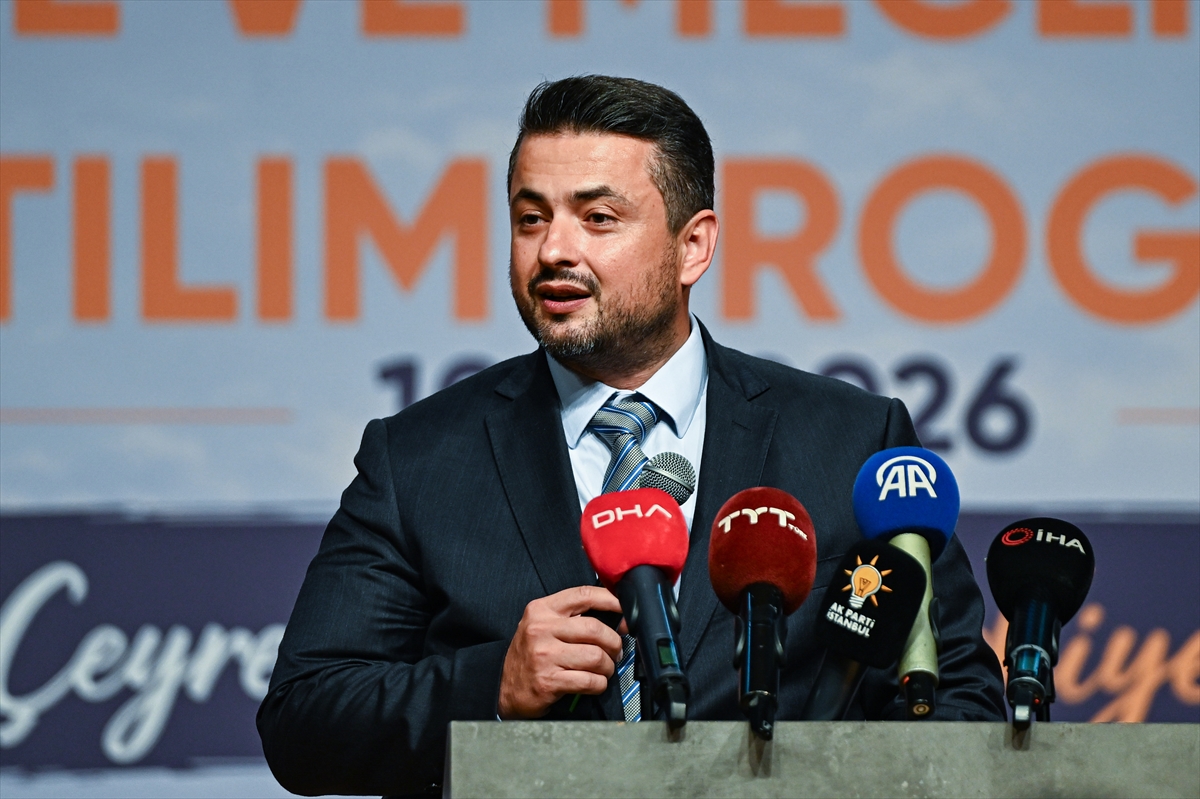 Bahçelievler'de 3 CHP'li Meclis Üyesi AK Parti'ye Katıldı