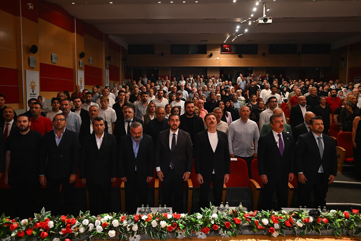 Bahçelievler'de 3 CHP'li Meclis Üyesi AK Parti'ye Katıldı