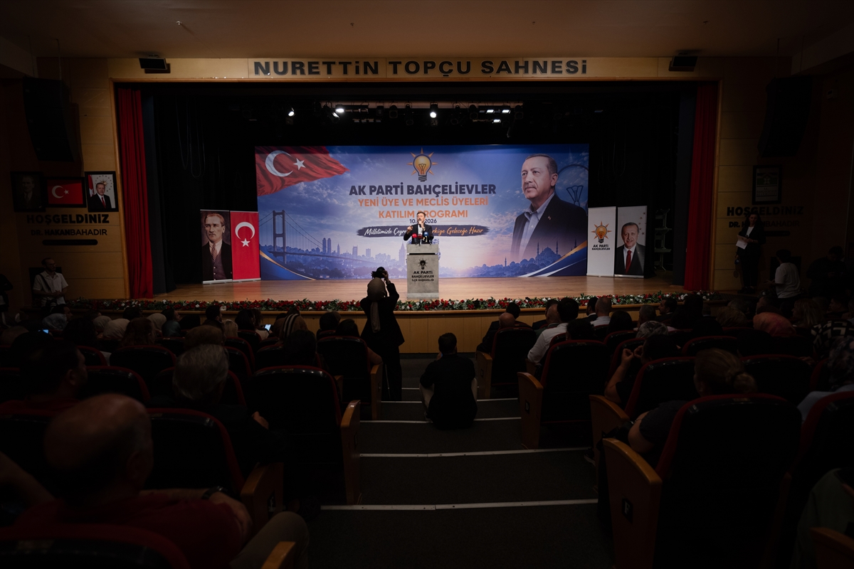 Bahçelievler'de 3 CHP'li Meclis Üyesi AK Parti'ye Katıldı