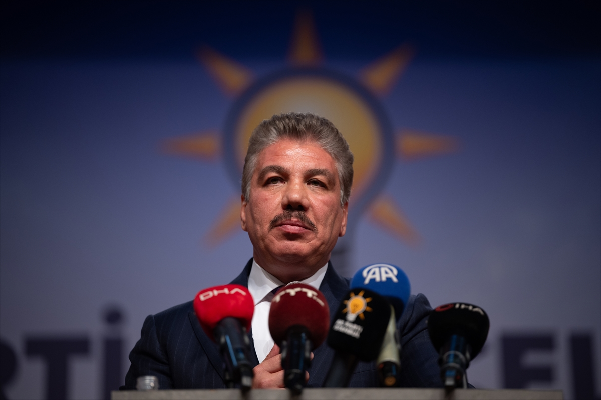 Bahçelievler'de 3 CHP'li Meclis Üyesi AK Parti'ye Katıldı