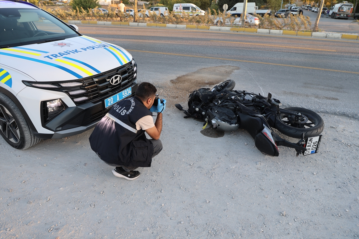 Denizli'de otomobilin çarptığı motosiklet sürücüsü öldü