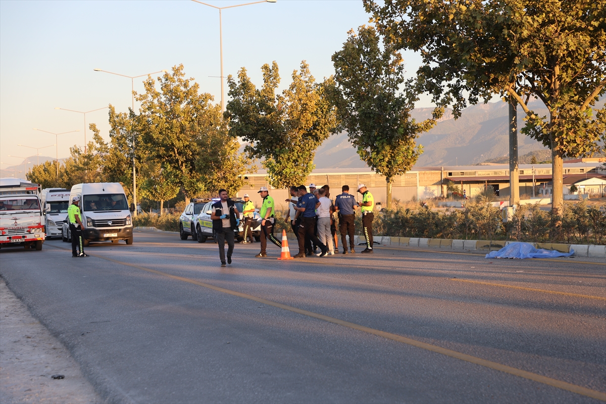 Denizli'de otomobilin çarptığı motosiklet sürücüsü öldü