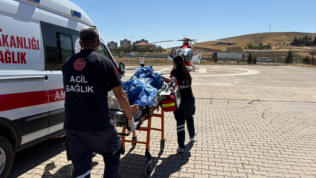 Kırıkkale'den 2 çocuk Ankara'ya hava ambulansıyla sevk edildi