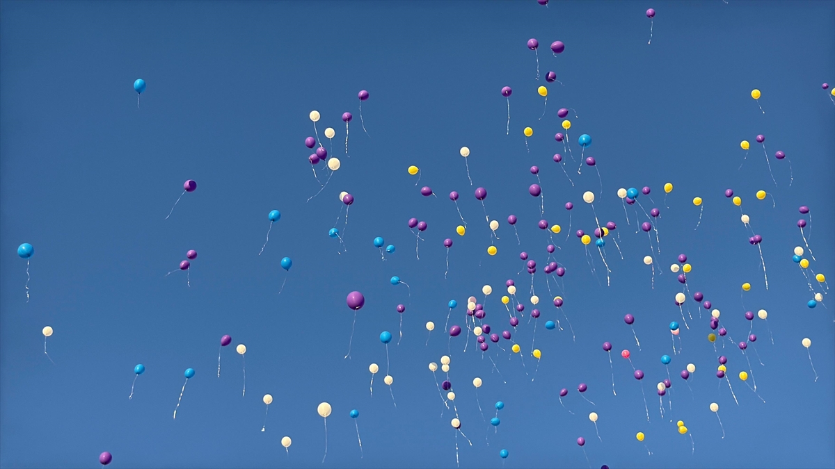 Afyonkarahisar'da Gülsüm Efsa: Lösemi zaferi balonlarla kutlandı