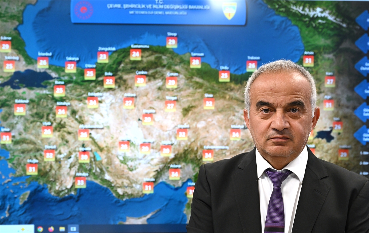 Meteoroloji: Hava sıcaklıkları düşecek, sağanak bekleniyor