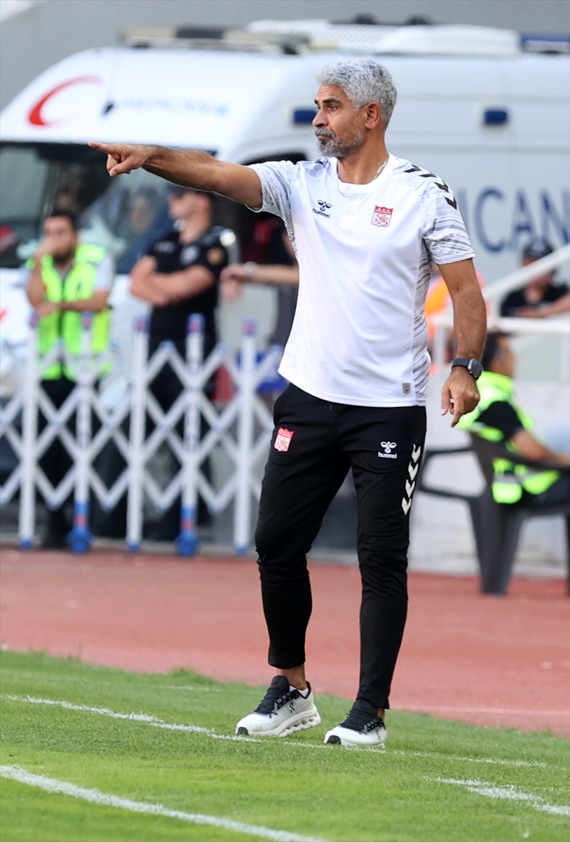 Trendyol 1. Lig: Sivasspor-Muğlaspor maçı berabere bitti